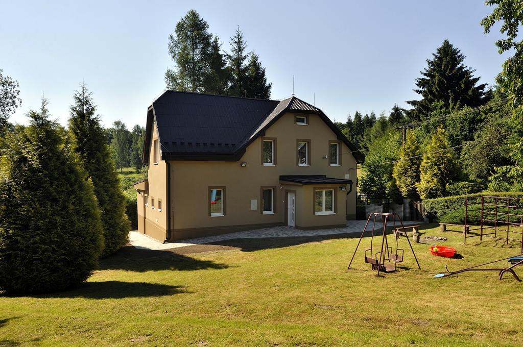Vila Vlci Hora Krásná Lípa Oda fotoğraf